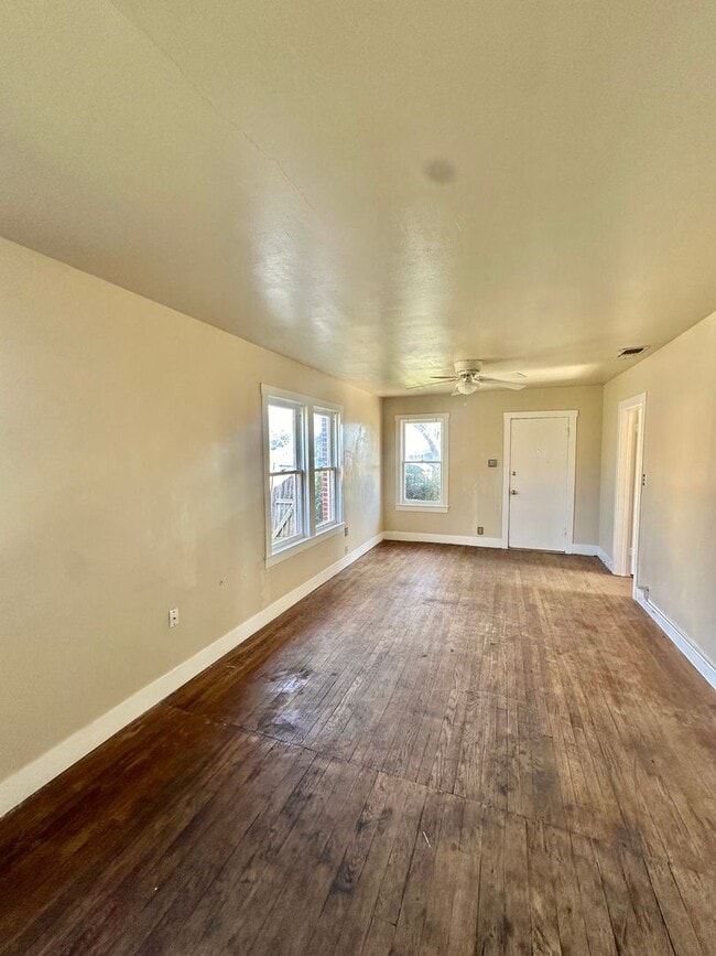 Photo - COMING MAY 2026 - Cozy 3 Bedroom Home Walking Distance to ASU Campus!