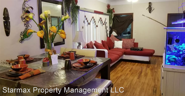 Photo - 4 br, 2 bath House - 74 Geranium Avenue E