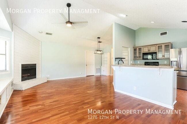 Photo - 1276 12th St N