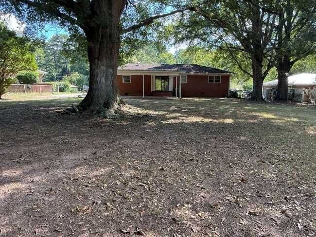 Photo - 1343 Oakdale Dr