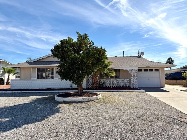 Building Photo - Low-Maintenance 2 Bed 2 Bath Home with Enclosed Patio in Sun City 55+ Community