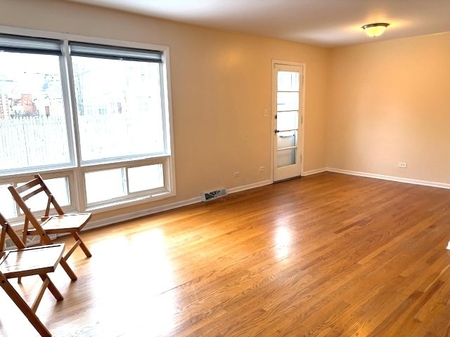 Photo - 811 Hibbard Rd