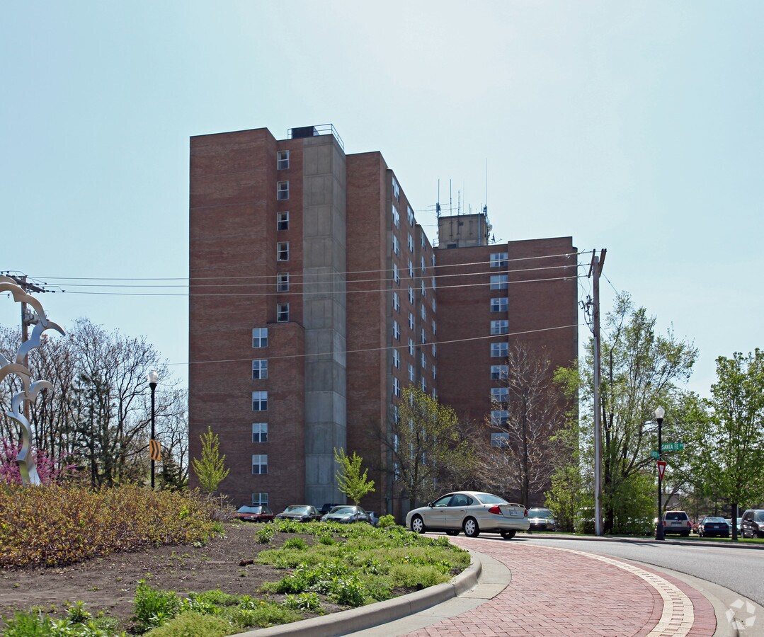 Photo - Santa Fe Tower Apartments