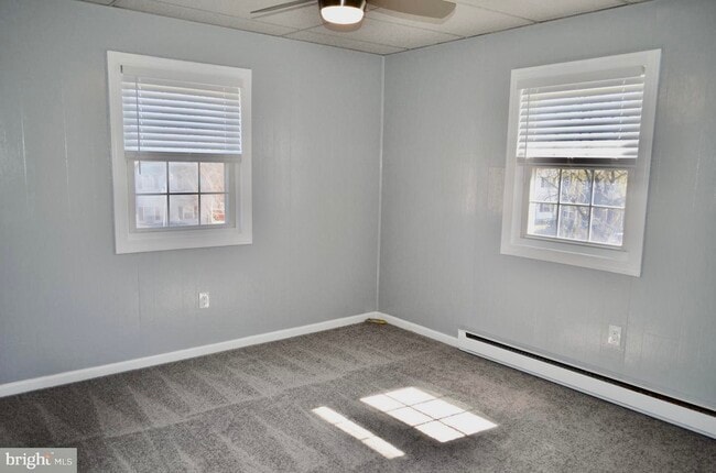 Photo - 415 Aspen St