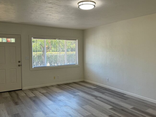 Photo - Fully updated 2 bed 1 bath single story duplex in a great location!