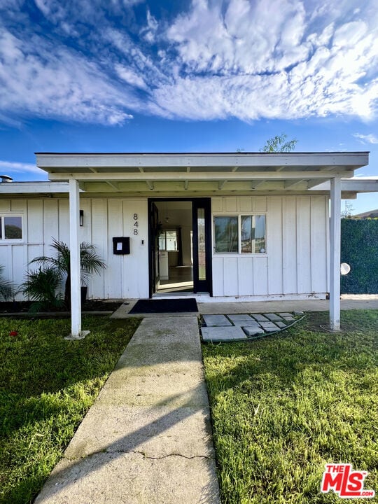 Photo - 848 W Irving Pl