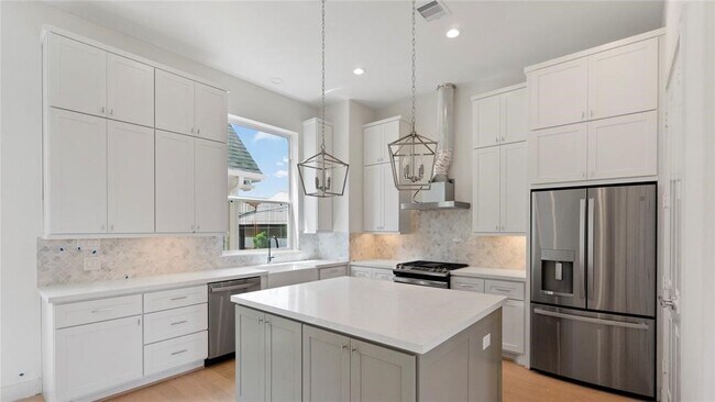 Photo - 4621 Maxie St