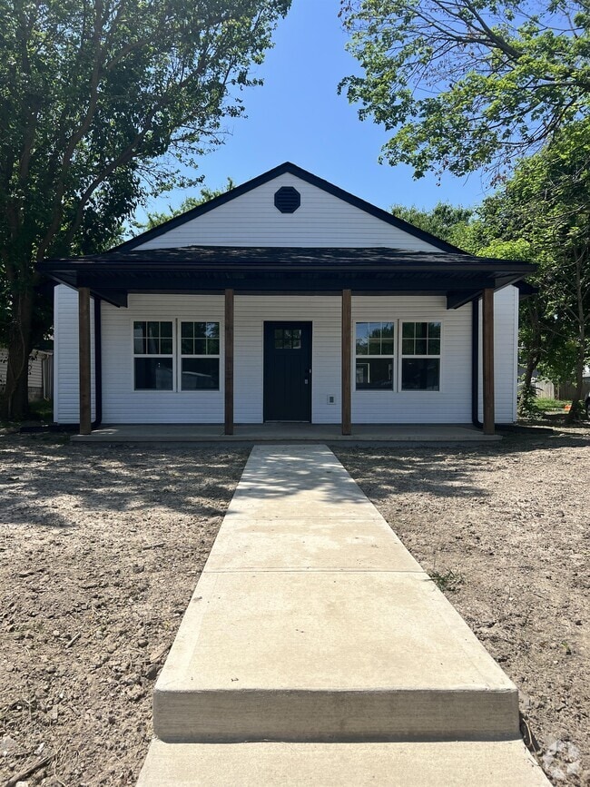 Building Photo - 1627 S Union St Rental