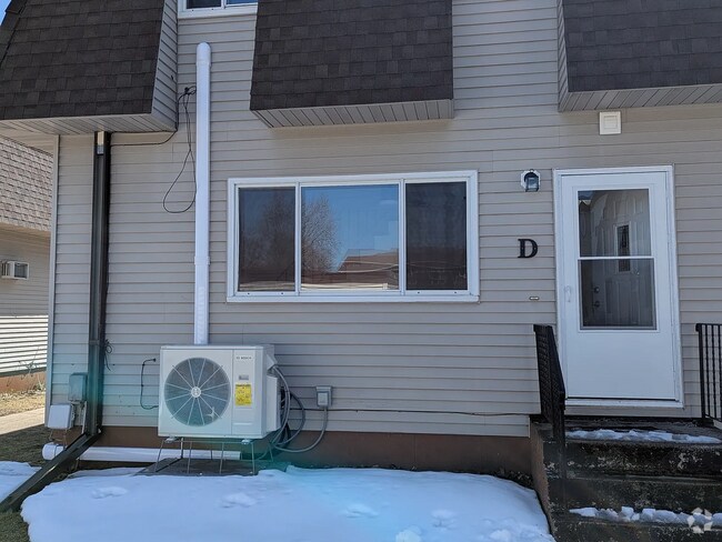 Building Photo - 950 5th Ave W Rental