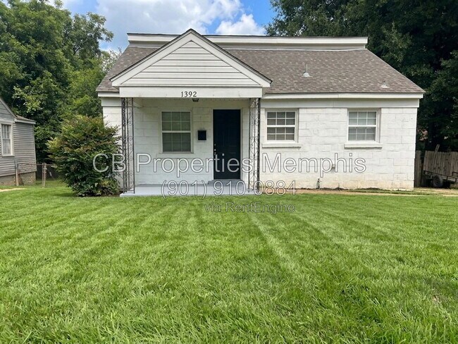 Building Photo - 1392 Kyle St