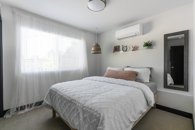 Photo - 10009 Des Moines Memorial Dr S Unidad 4