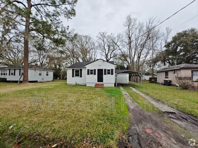 Building Photo - 3519 Hibiscus St Rental