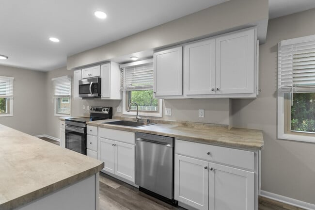 Photo - 1412 Cottonwood Dr