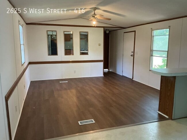 Photo - 2625 S West St