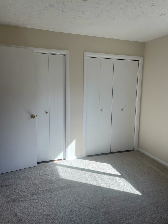 2 bdr bedroom closet