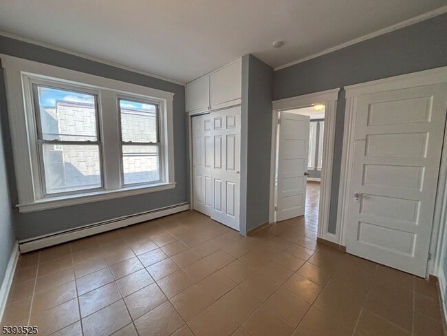 Photo - 514 E Jersey St