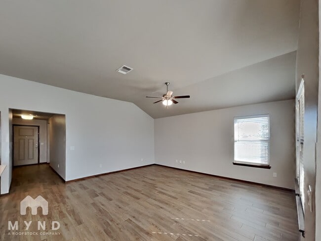 Photo - 10600 NW 20th St