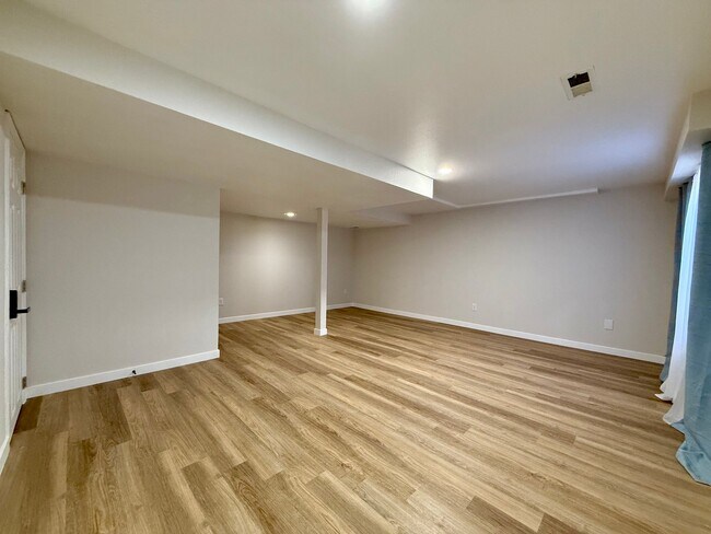 Photo - 411 Ruby Dr