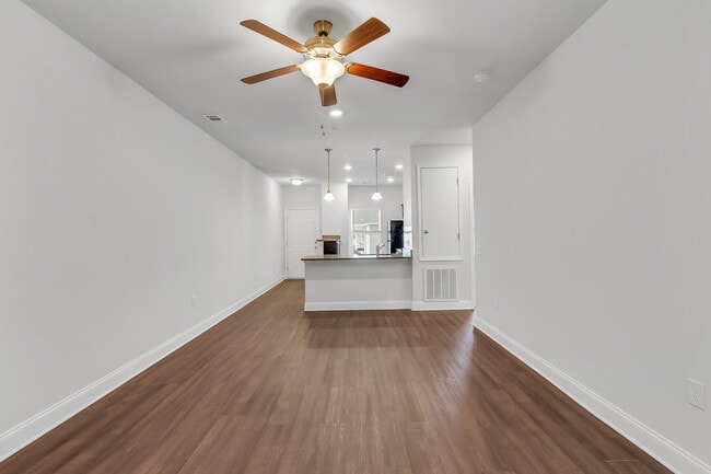 Hickory Grove Apartments
