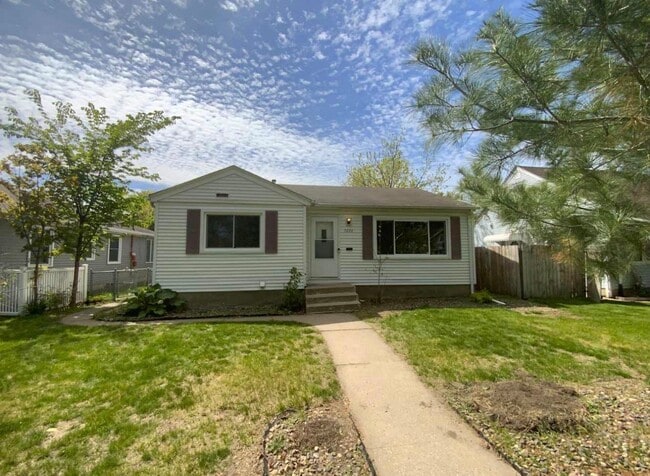 Building Photo - 7229 Harriet Ave