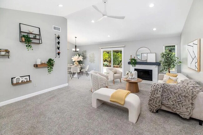 Photo - 2725 Glasgow Dr