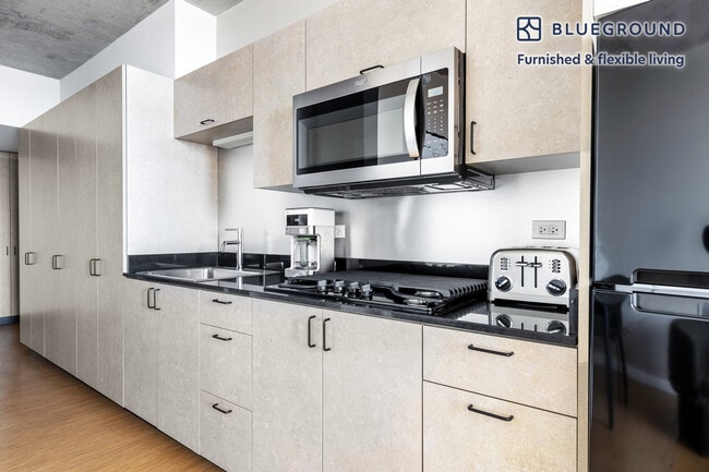 1515 N Fremont St Unit SI FL8-ID316