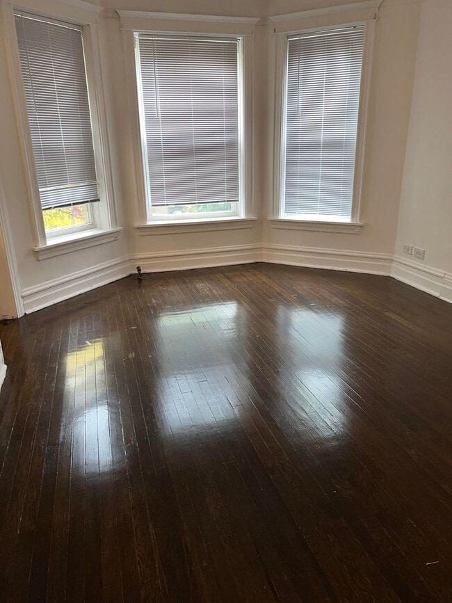 Photo - 6038 S Throop St Unit 2