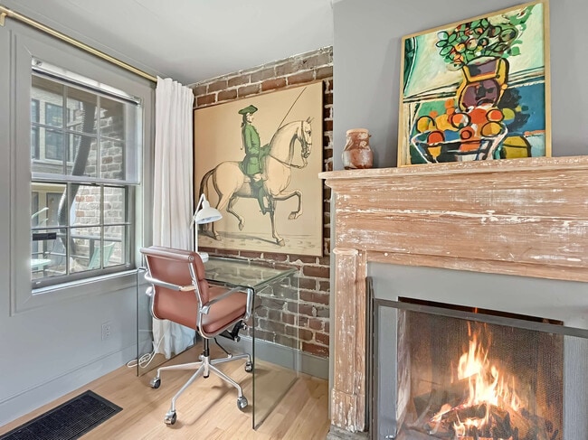 Photo - 120 E Charlton Ln Unidad ID1244825P