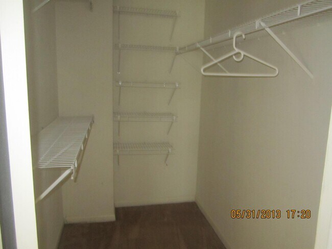 Photo - 1600 Park Cir