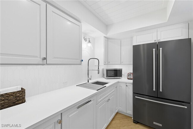 Photo - 3443 Gulf Shore Blvd N Unit 711
