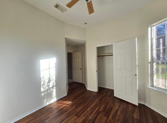 Photo - 5514 Bear Cave Ln