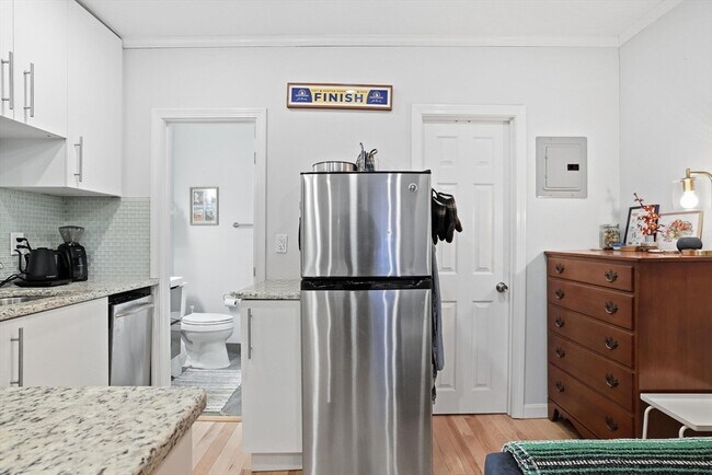 Photo - 227 Marlborough St Unidad 2