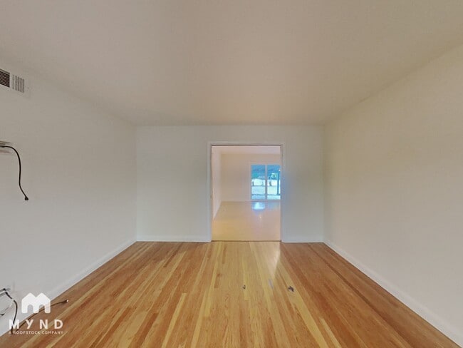 Photo - 3324 Longview Rd