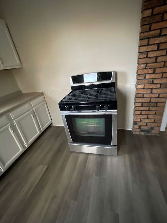 Photo - 217 N West Ave