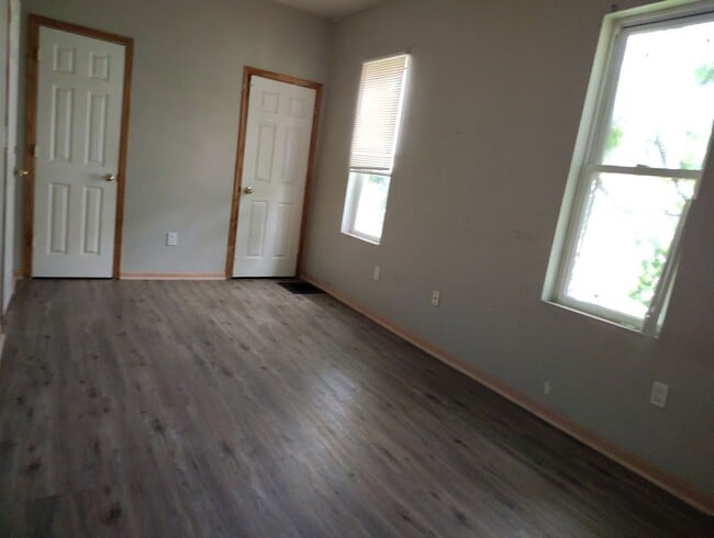 Building Photo - 2425-27 W Greenfield Ave Unit 2427