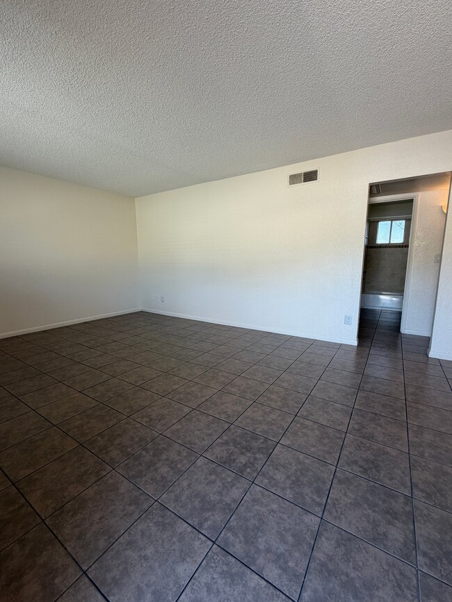 Photo - 1420 E Brown St Unidad A