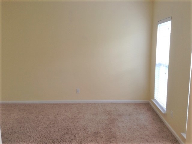 Photo - 5323 Crisfield Rd