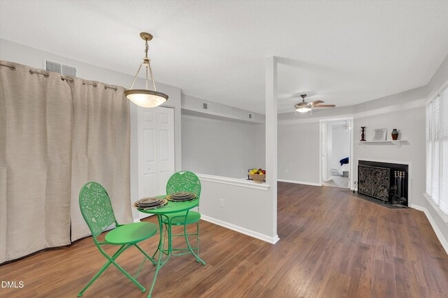 Photo - 2811 Edridge Ct Unit 202