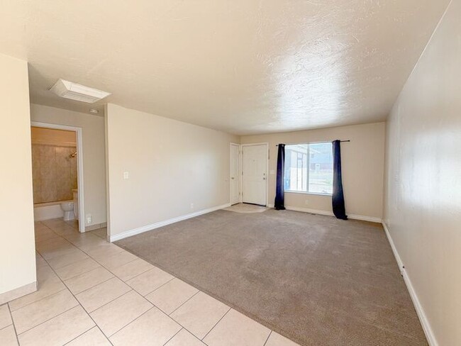 Photo - 2384 W Derby St