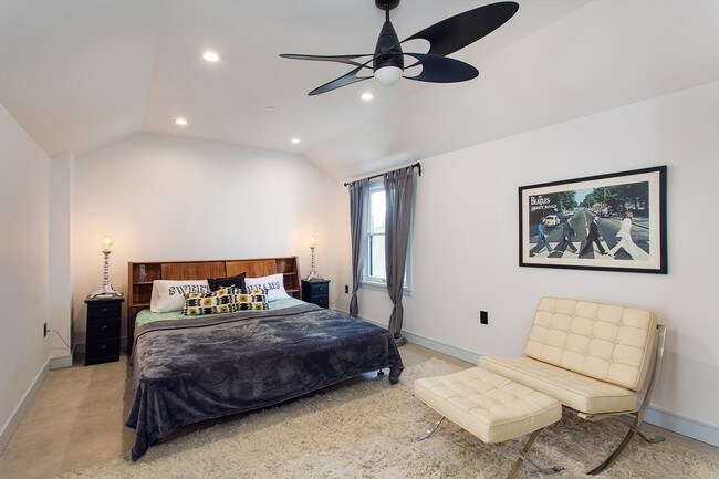 Photo - 405 N Avenue 66