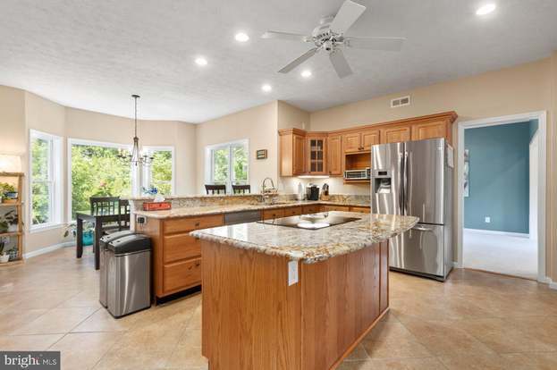 Photo - 22388 Deerpath Ct