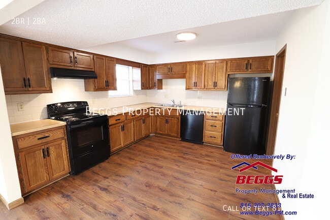 Photo - 320 Dains St