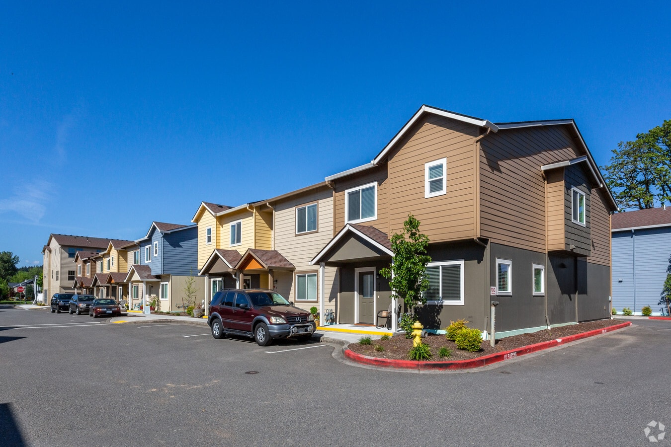 The Crossings at Battle Ground Village - The Crossings at Battle Ground Village Apartments