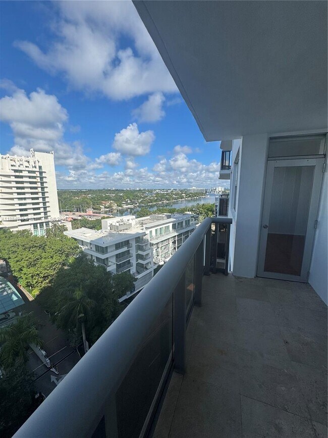 Building Photo - 6039 Collins Ave Unit 1236 Rental