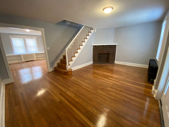 Photo - 556 Parker Ave House