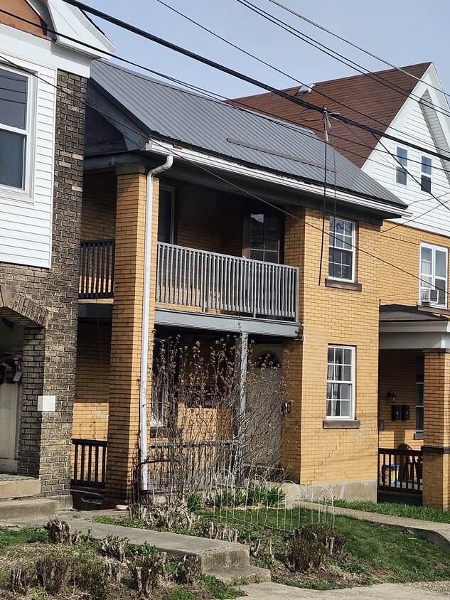 Photo - 427 Carl St (Pittsburgh, PA)