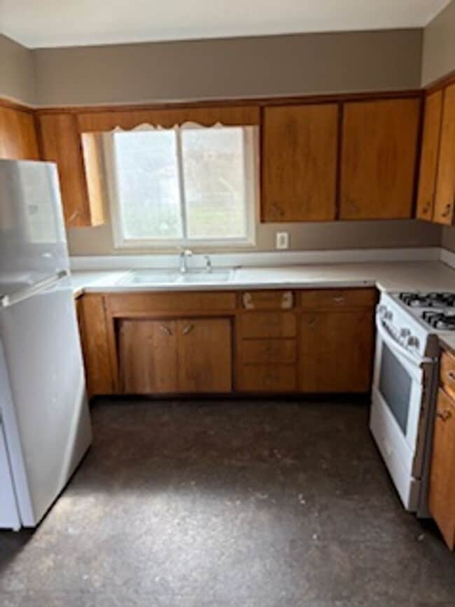 Building Photo - 225 Miriam Dr Unit 225 Miriam -  B