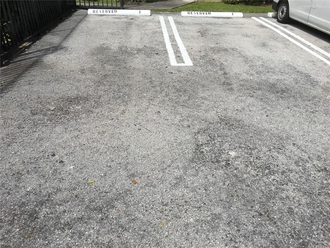 Photo - 1990 Brickell Ave