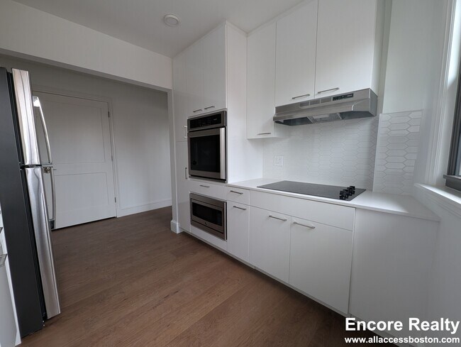 Building Photo - 1200 Massachusetts Ave Unit 8 DFT URNKV