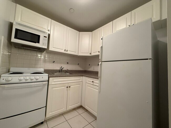 Photo - 208 Undercliff Ave